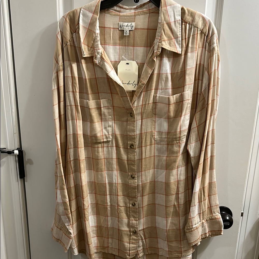 BNWT Wonderly Neutral Plaid Button-Up Shirt